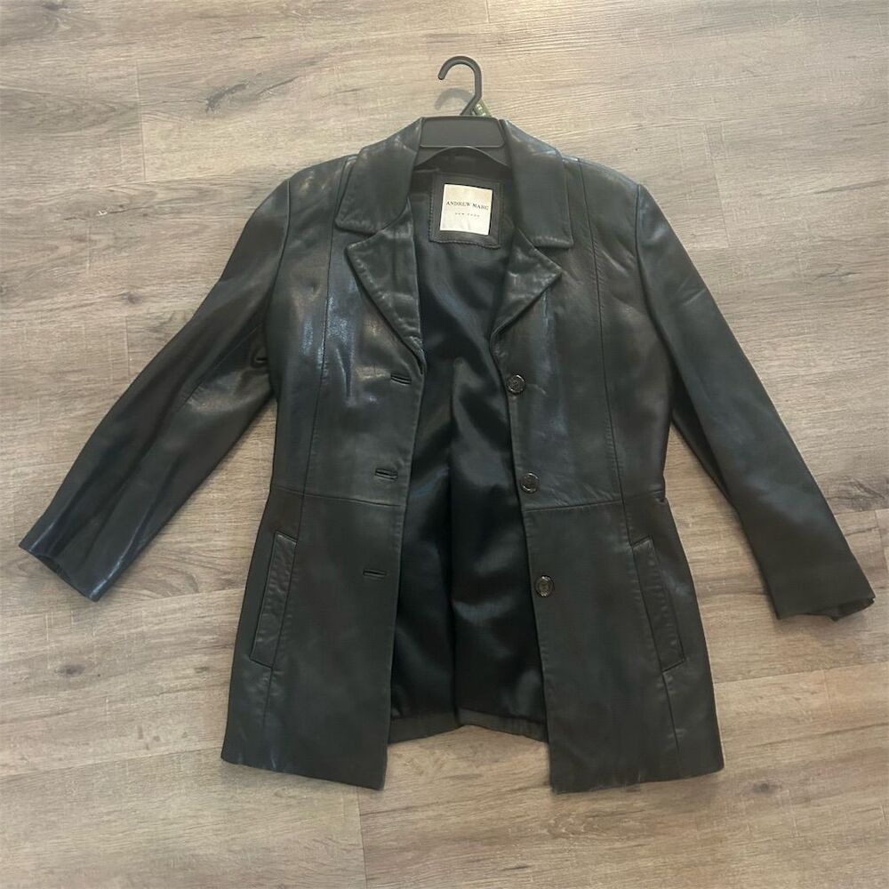 Andrew Marc Women's Black Leather Jacket Size M Mid-Length Casual Euc